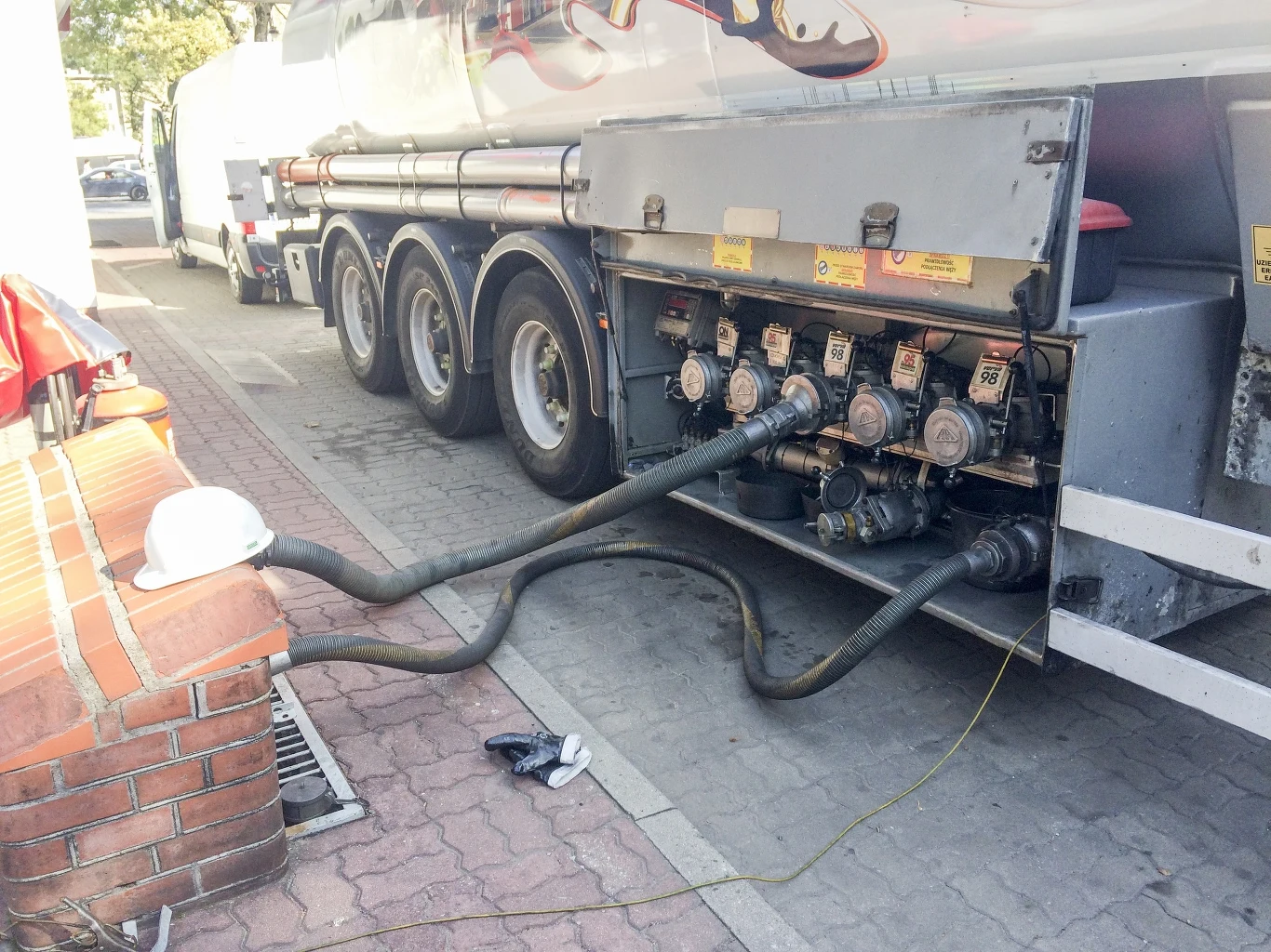 Orlen zapewnia, że jest przygotowany na zakłócenia w dostawach ropy Orlen zapewnia, że jest przygotowany na zakłócenia w dostawach ropy