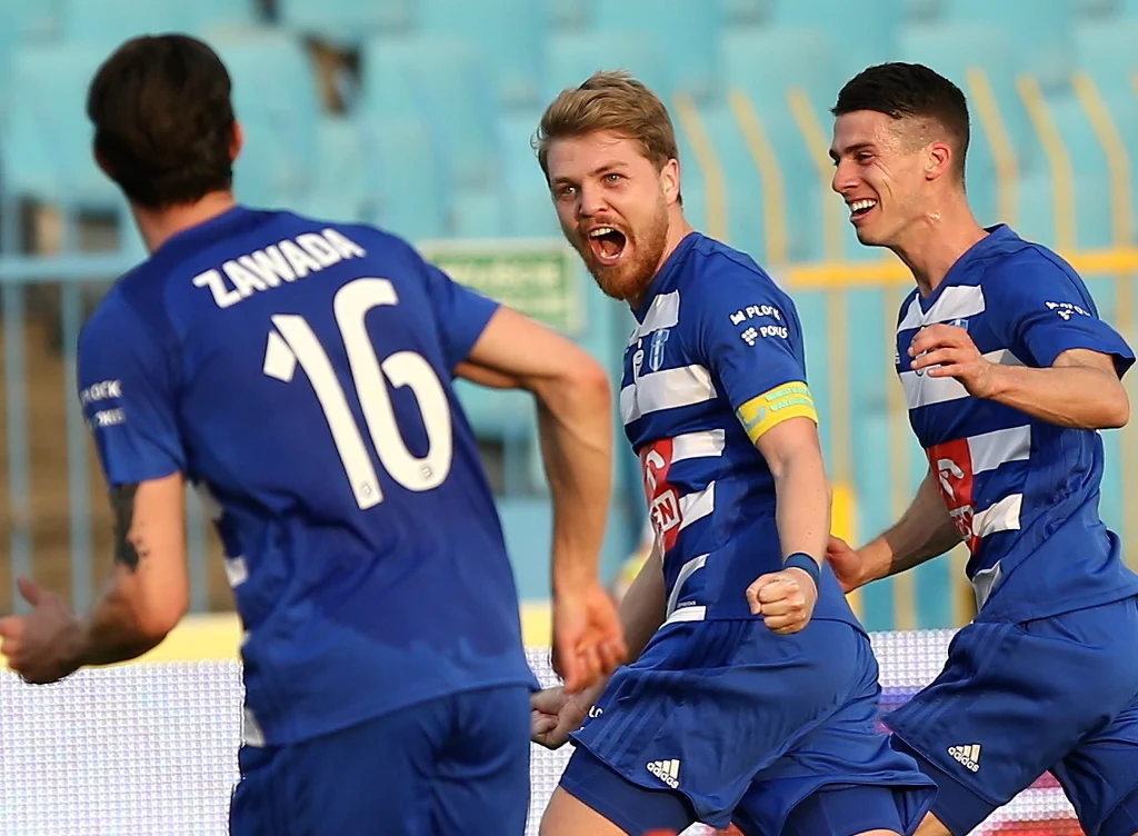 Radość piłkarzy Wisły Płock po bramce Dominika Furmana (w środku) Radość piłkarzy Wisły Płock po bramce Dominika Furmana (w środku)