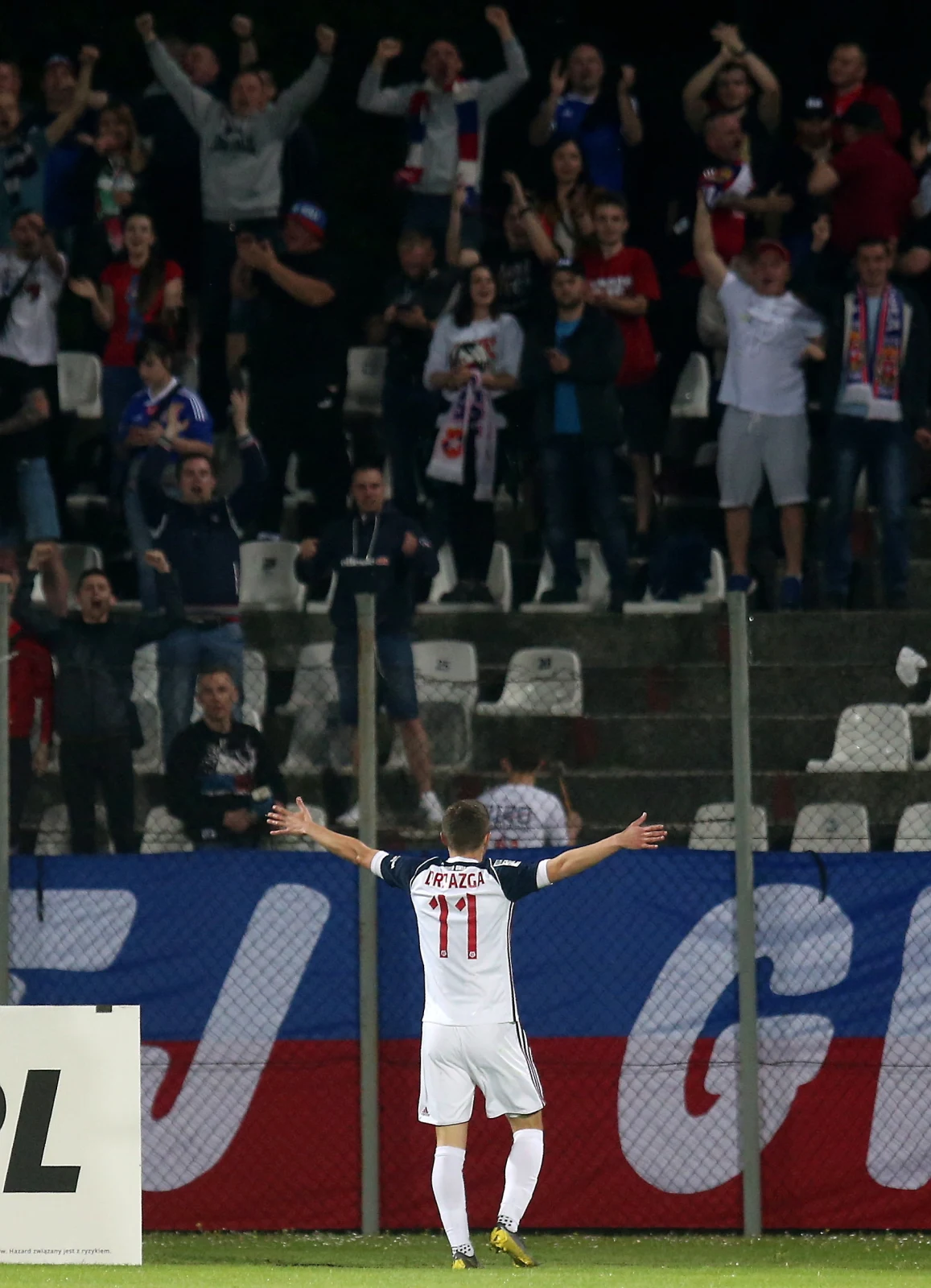 Gole dla sosnowiczan strzelili Mateusz Możdżeń i Olaf Nowak. Autorem trafienia dla "Białej Gwiazdy" był Krzysztof Drzazga.