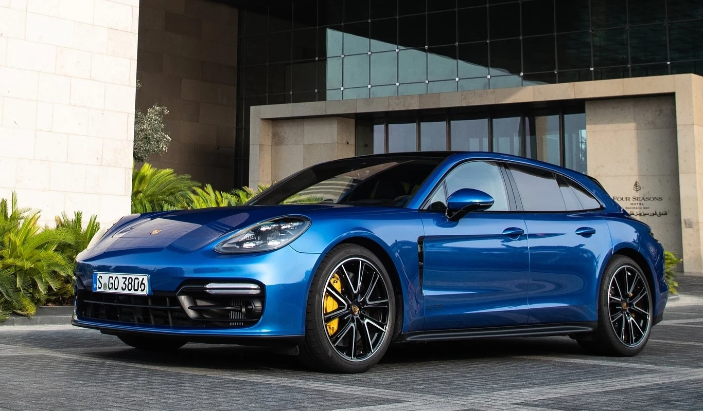 Porsche Panamera GTS Sport Turismo