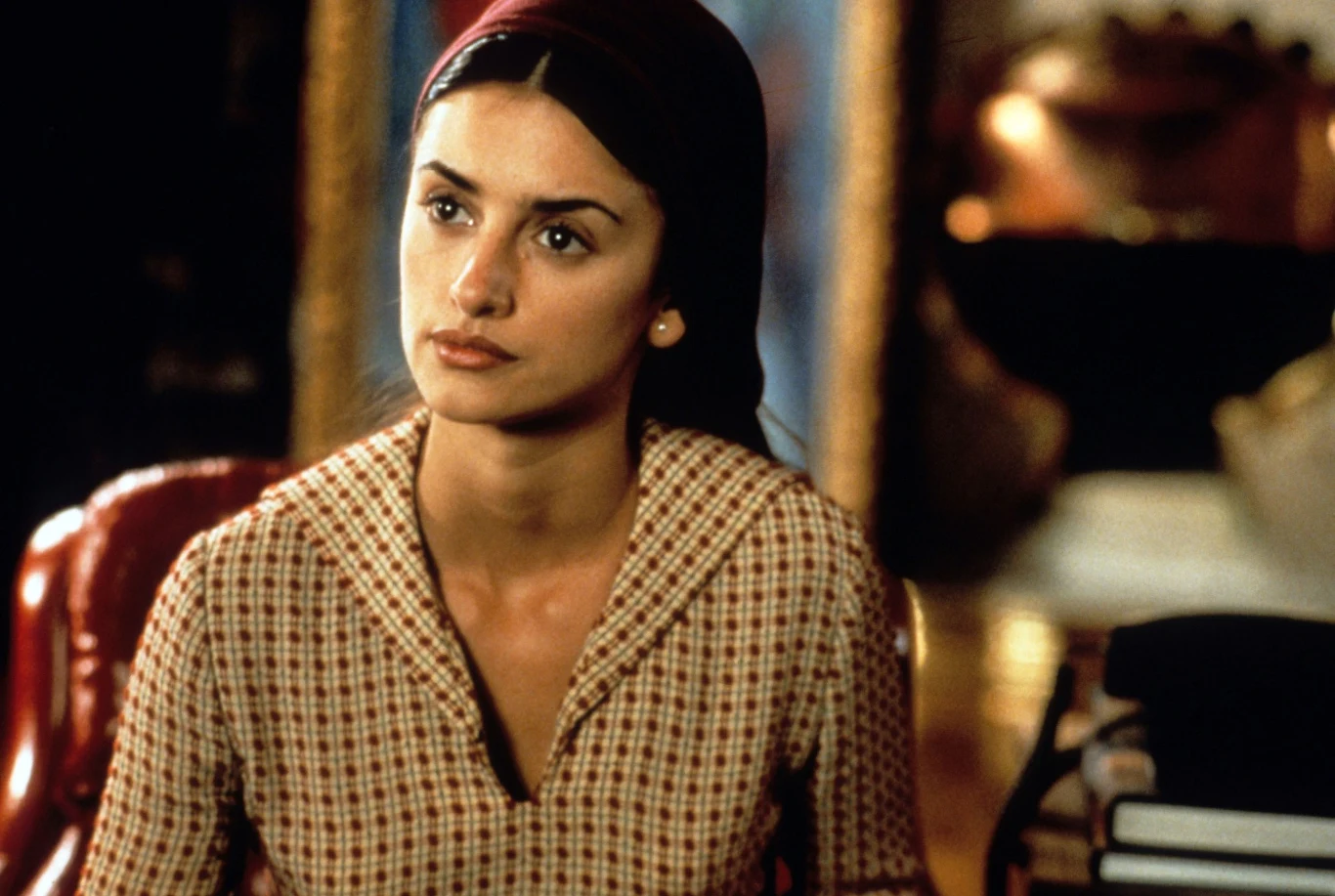 Przełomem w karierze Cruz okazało się jednak kolejne artystyczne spotkanie z Pedro Almodovarem, który powierzył jej rolę Rosy w swoim nagrodzonym Oscarem obrazie "Wszystko o mojej matce" (1999).