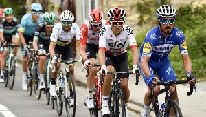 Michał Kwiatkowski (drugi z prawej)