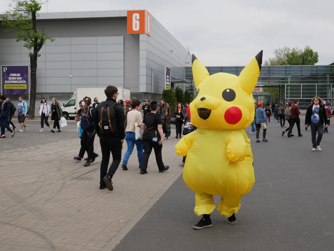 - Pika, pika - tak Pikachu skomentował gorący temat strajku nauczycieli.