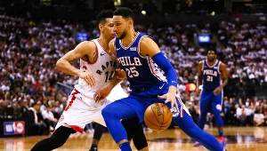 Ben Simmons (Philadelphia 76ers) kontra Danny GreenToronto Raptors