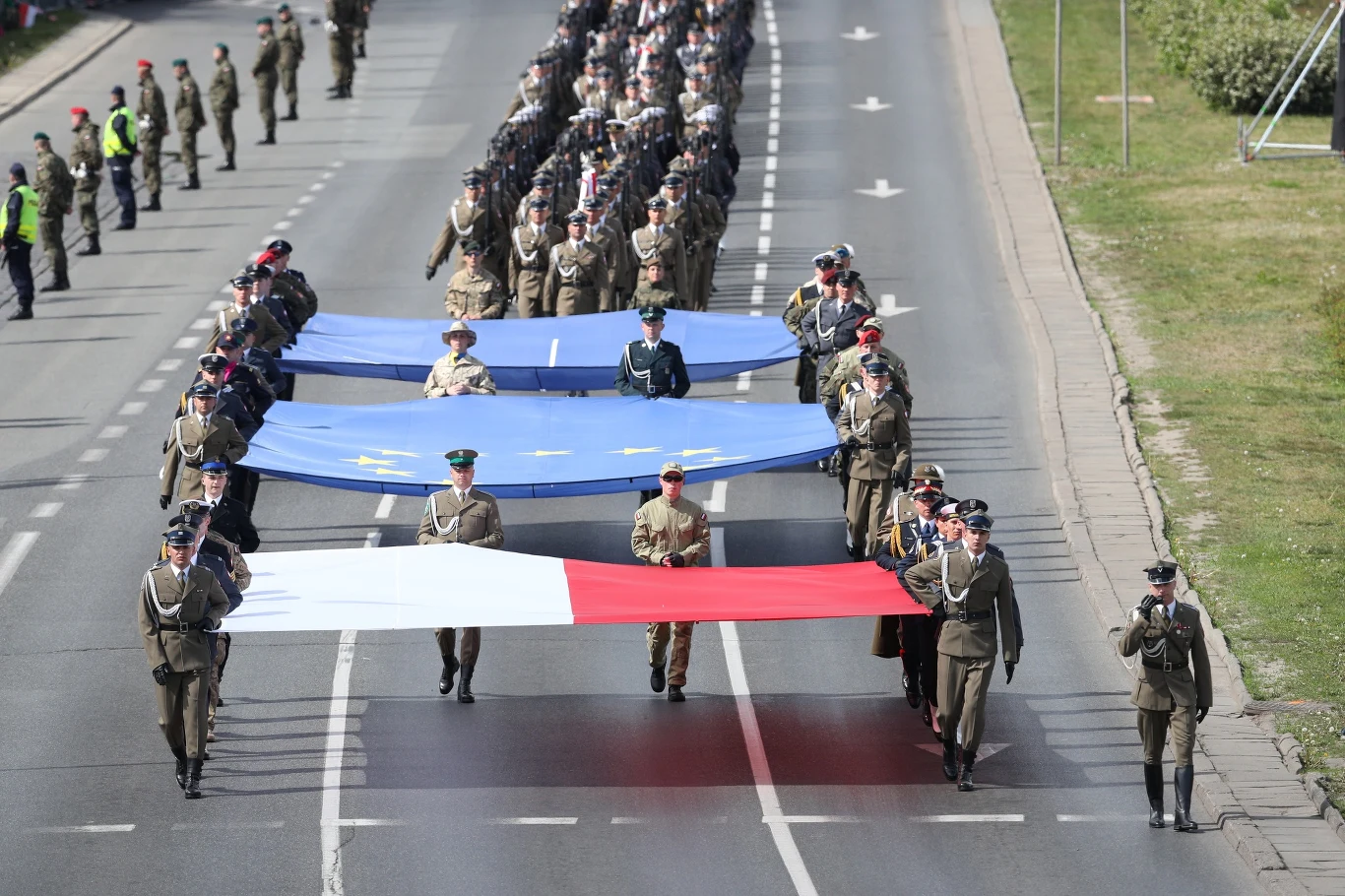 Defilada "Silni w sojuszach" na ulicach Warszawy
