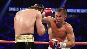 Giennadij Gołowkin (przodem)