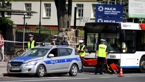 Czy chcesz, żeby autobus cię zmasakrował?