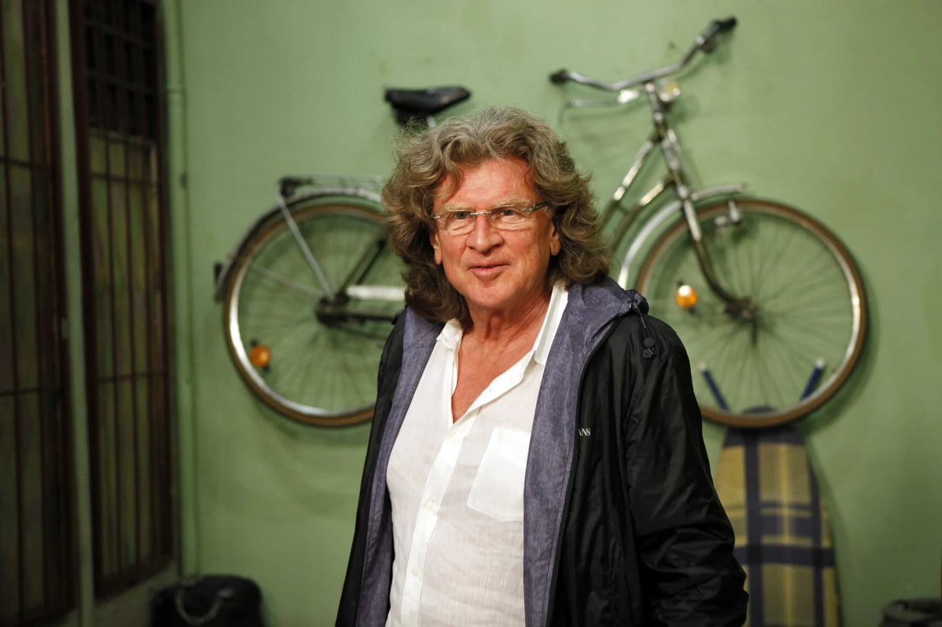 Artysta od końca lat 60. związany był z Piwnicą Pod Baranami i zespołem Anawa. Był muzykiem Orkiestry Symfonicznej Polskiego Radia i Telewizji oraz Krakowskiej Orkiestry Kameralnej; w latach 70. zadebiutował jako wokalista. Artysta od końca lat 60. związany był z Piwnicą Pod Baranami i zespołem Anawa. Był muzykiem Orkiestry Symfonicznej Polskiego Radia i Telewizji oraz Krakowskiej Orkiestry Kameralnej; w latach 70. zadebiutował jako wokalista.