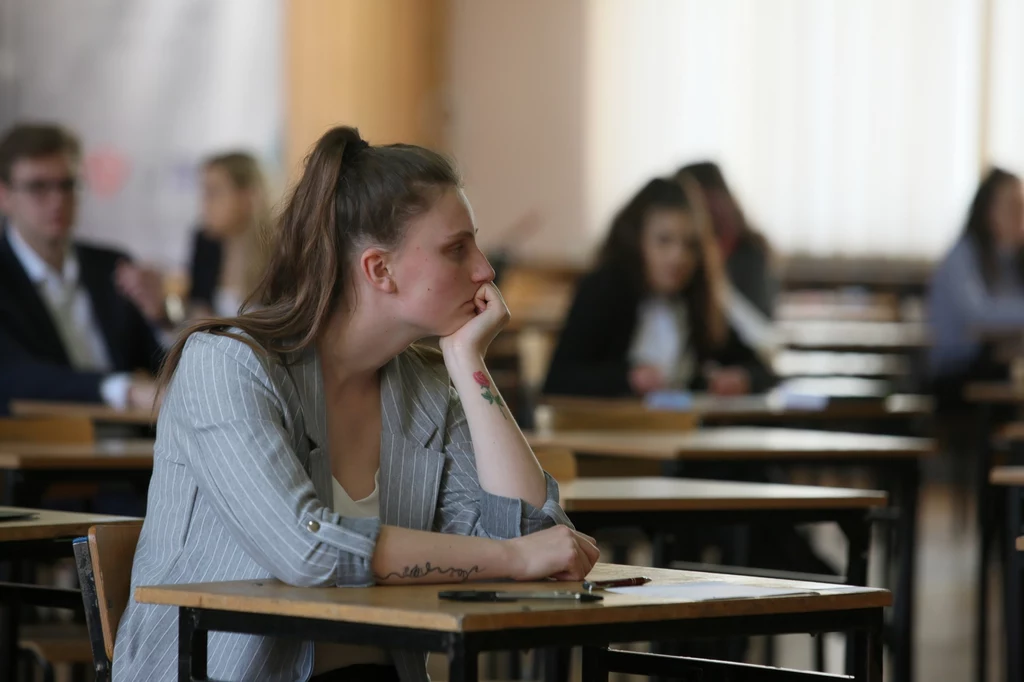 Maturzyści z I LO im T. Kościuszki w Gorzowie Wielkopolskim przed egzaminem maturalnym Maturzyści z I LO im T. Kościuszki w Gorzowie Wielkopolskim przed egzaminem maturalnym