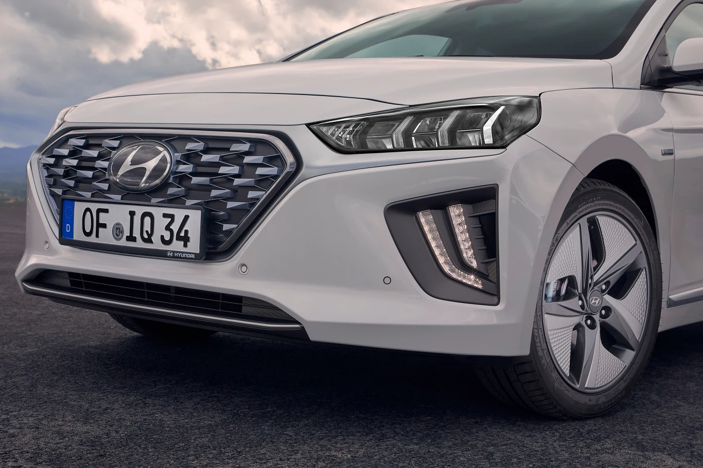 Hyundai Ioniq Hyundai Ioniq