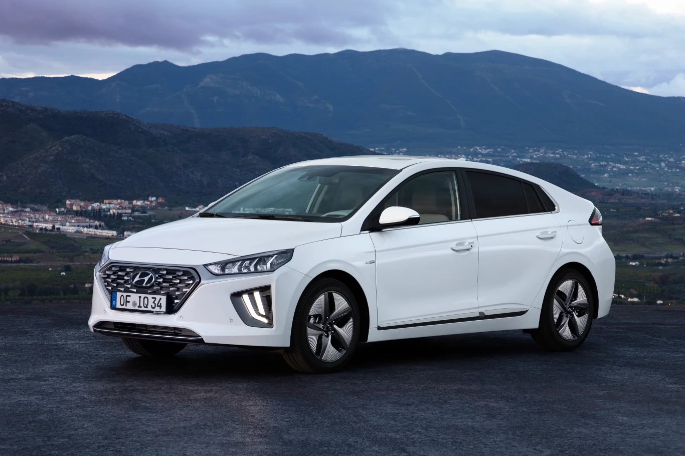 Hyundai Ioniq Hyundai Ioniq
