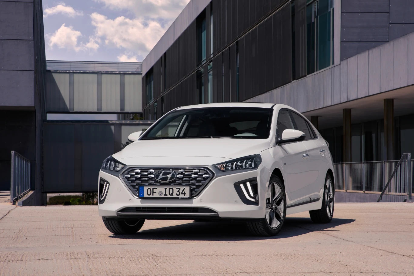 Hyundai Ioniq Hyundai Ioniq