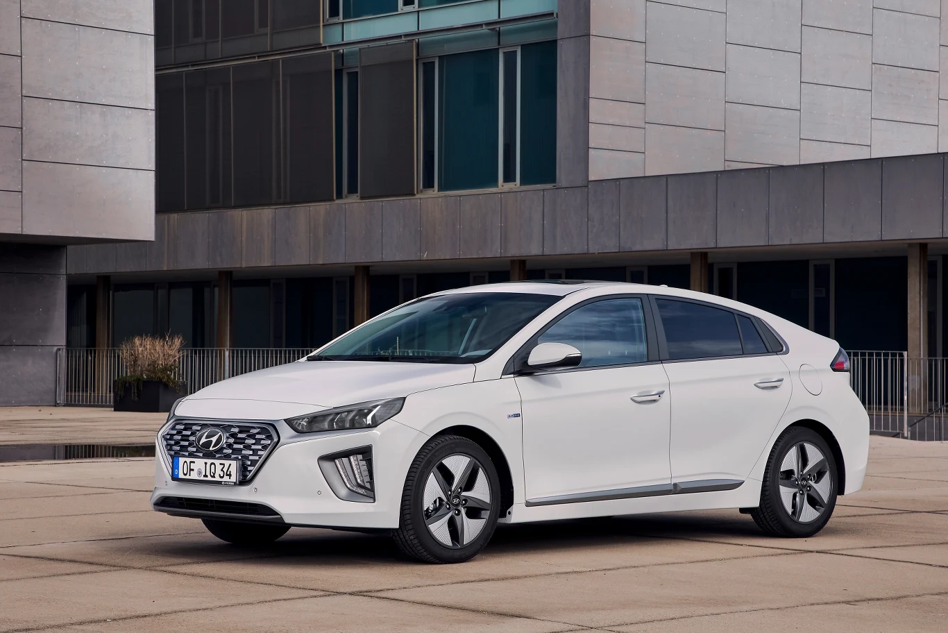 Hyundai Ioniq Hyundai Ioniq