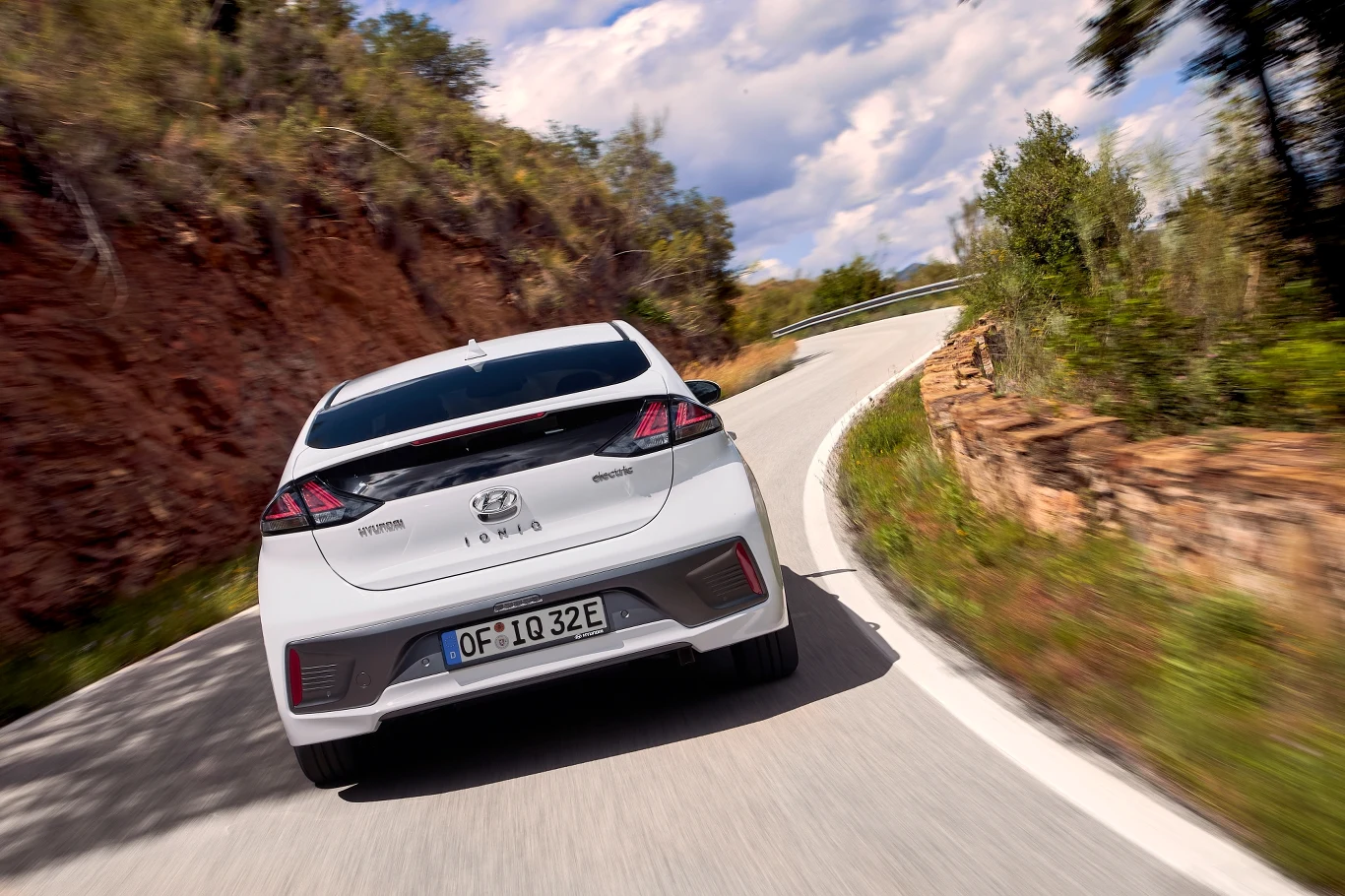 Hyundai Ioniq Hyundai Ioniq