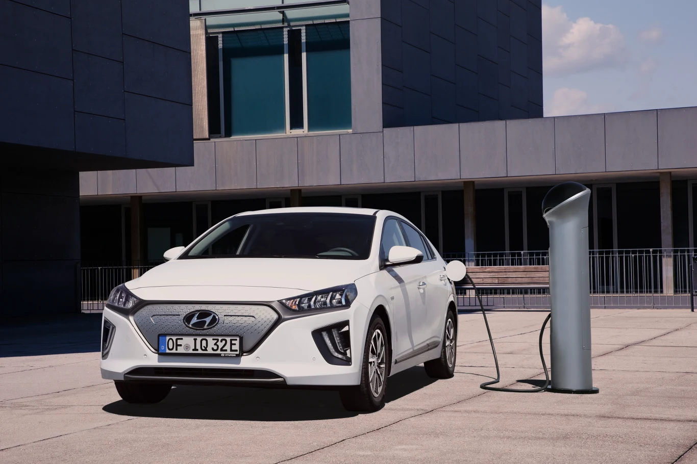 Hyundai Ioniq Hyundai Ioniq