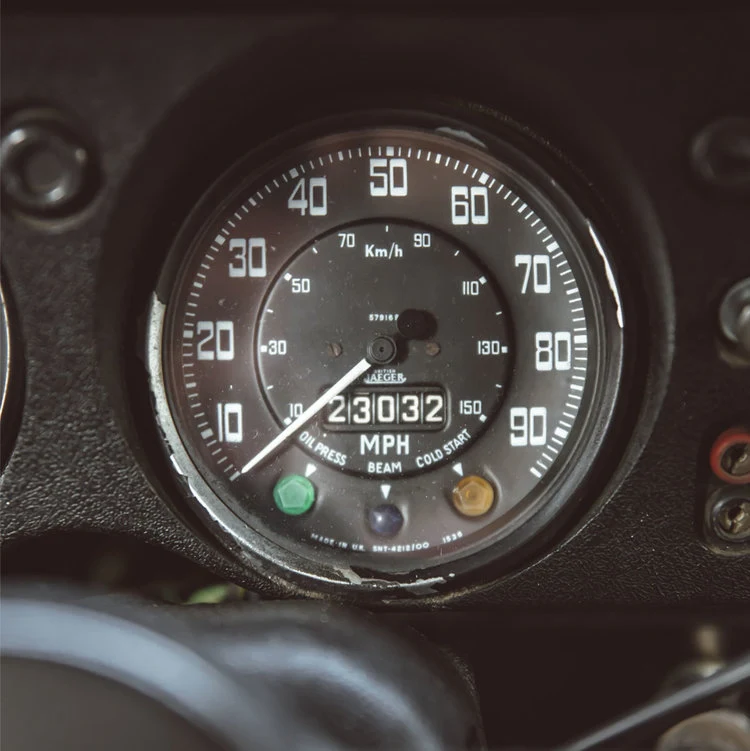 Land rover defender series III od Brooklyn Coachworks