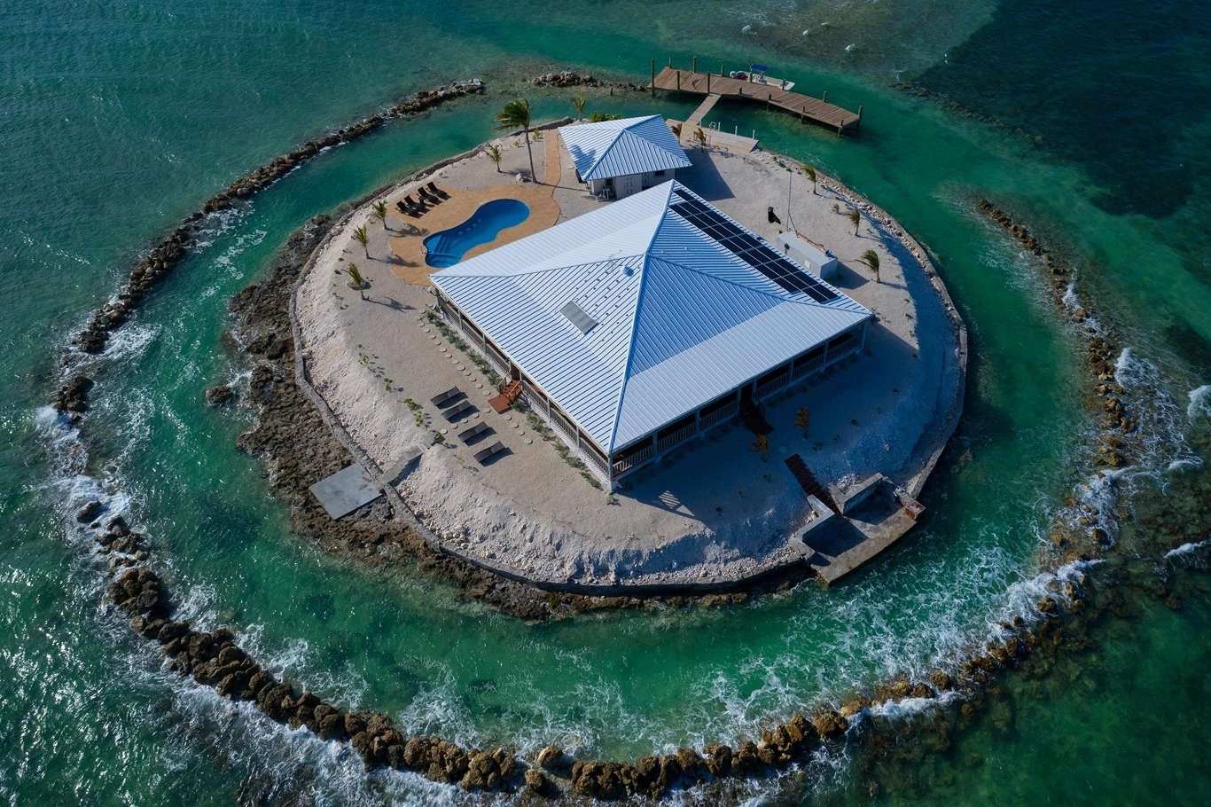 East Sister Rock - pół hektara raju