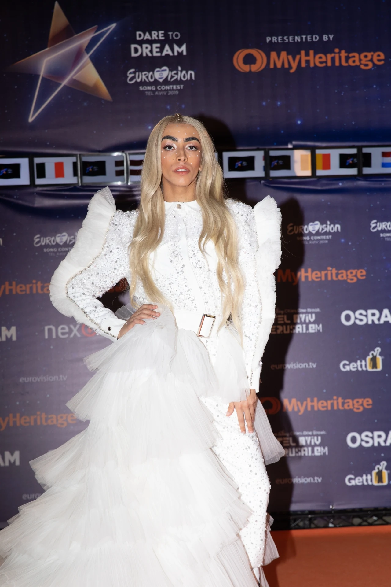 19-letni Bilal Hassani o marokańskich korzeniach, jest zadeklarowanym gejem i jedną z ważniejszych osób dla francuskiego środowiska LGBTQ. Jego orientacja nie przeszkadza mu także być wyznawcą islamu. 19-letni Bilal Hassani o marokańskich korzeniach, jest zadeklarowanym gejem i jedną z ważniejszych osób dla francuskiego środowiska LGBTQ. Jego orientacja nie przeszkadza mu także być wyznawcą islamu.