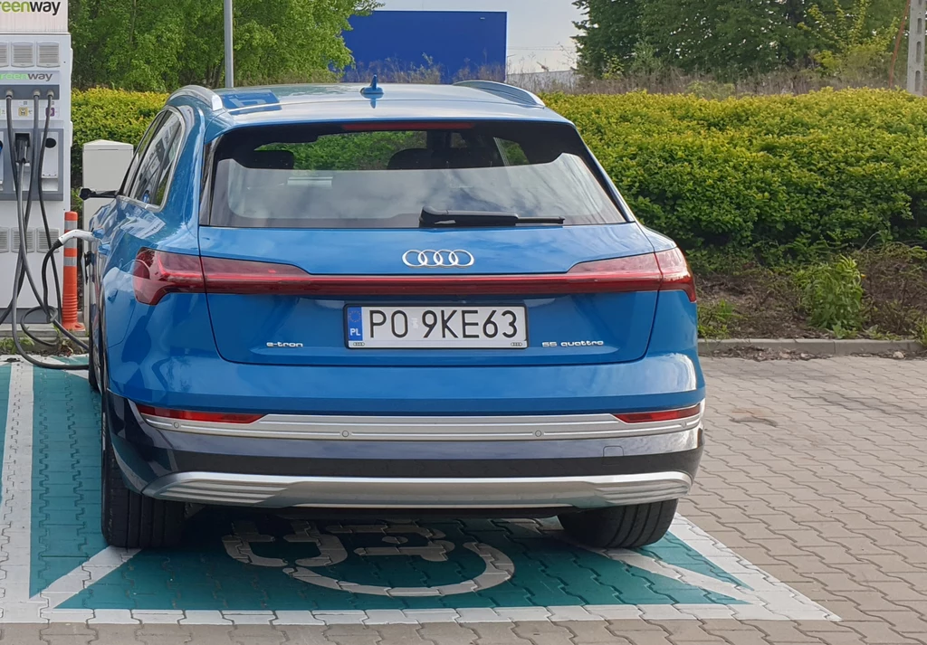 Audi e-tron