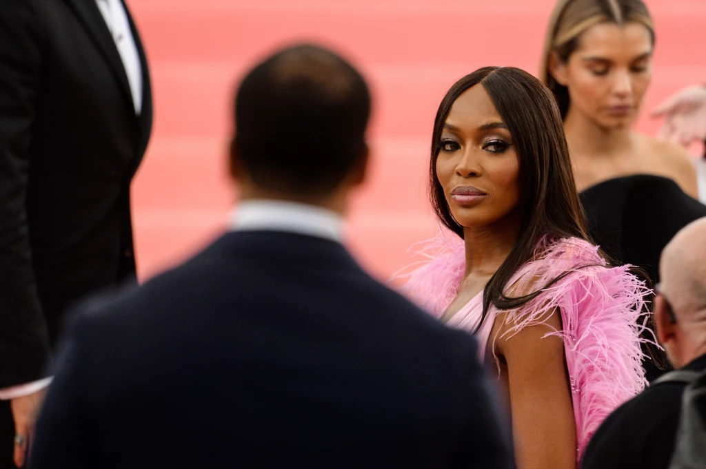 Naomi Campbell karierę modelki rozpoczęła mając piętnaście lat