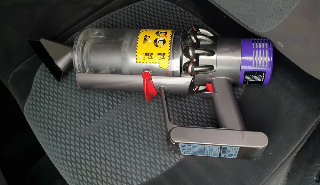 Dyson Cyclone V10 