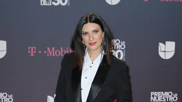 Laura Pausini posiada rozległą skalę głosu, która wynosi 3,5 oktawy. Z tego powodu jej głos jest uznawany za jeden z najmocniejszych na świecie. Wokalistka bywa porównywana do Celine Dion czy Barbry Streisand. 