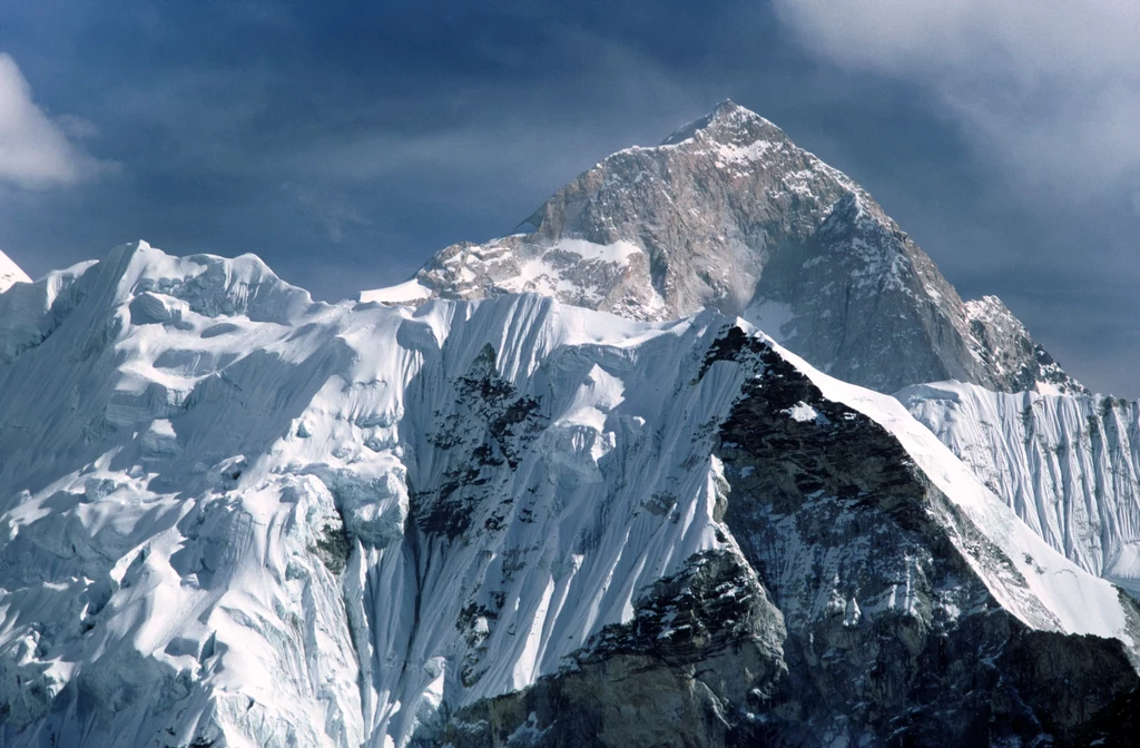 Mount Everest - najwyższa góra świata. Denisowi udało się zdobyć jej szczyt