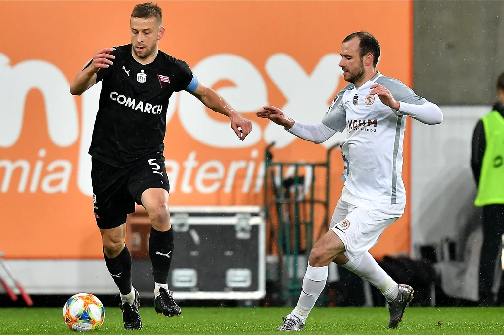 Mecz w Lubinie rozstrzygnął się dopiero w doliczonym czasie gry Mecz w Lubinie rozstrzygnął się dopiero w doliczonym czasie gry