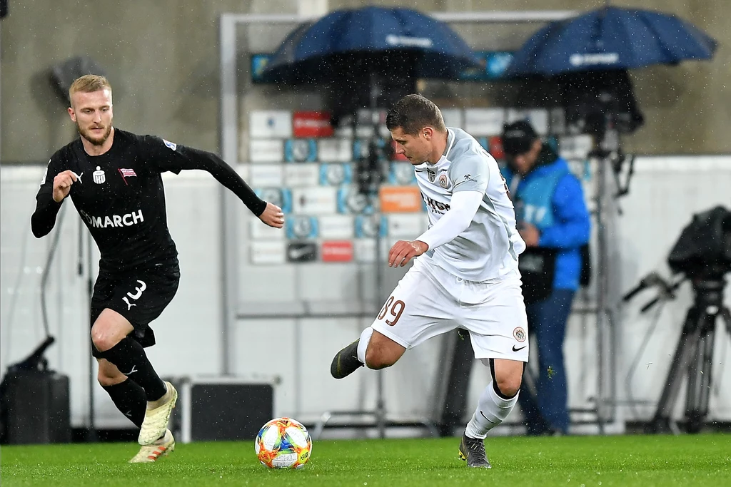 Mecz w Lubinie rozstrzygnął się dopiero w doliczonym czasie gry Mecz w Lubinie rozstrzygnął się dopiero w doliczonym czasie gry