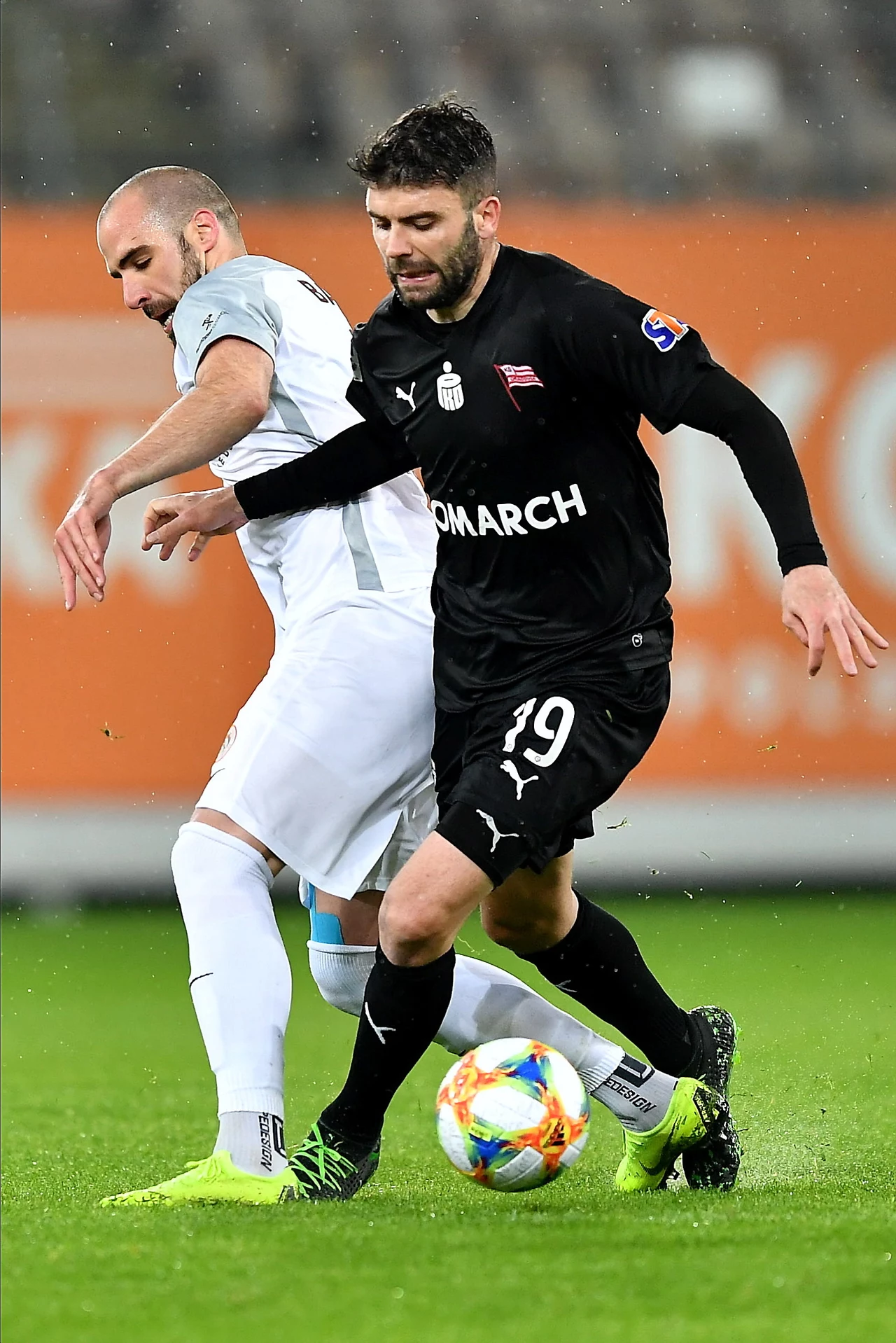 Mecz w Lubinie rozstrzygnął się dopiero w doliczonym czasie gry Mecz w Lubinie rozstrzygnął się dopiero w doliczonym czasie gry
