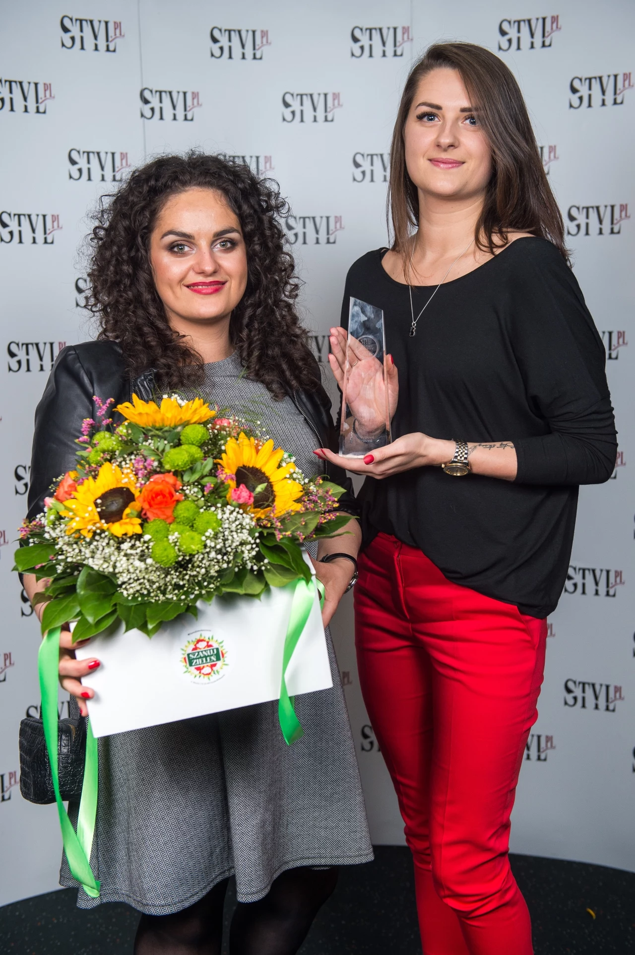 Valentyna Kyslytska i Marta Klementowska, Prouvé Valentyna Kyslytska i Marta Klementowska, Prouvé
