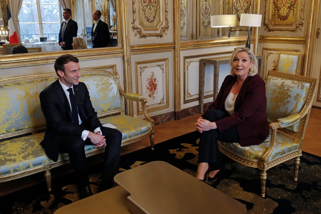 Emmanuel Macron znów rywalizuje z Marine Le Pen