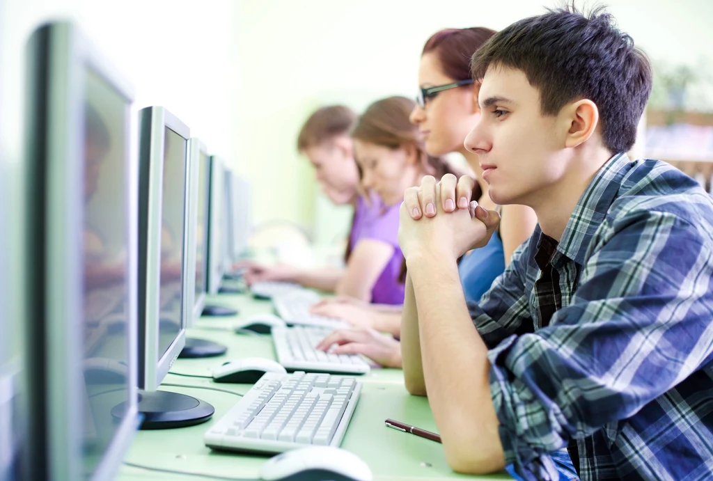 Wciąż brakuje informatyków