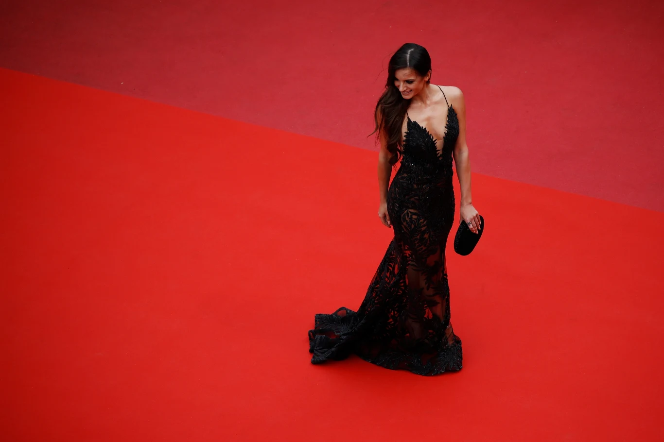 Natalia Janoszek jest stałym gościem czerwonego dywanu podczas tegorocznego Festiwalu Filmowego w Cannes. Jej kolejne kreacje przykuwają uwagę fotoreporterów z całego świata.

Na zdjęciu: Natalia Janoszek
