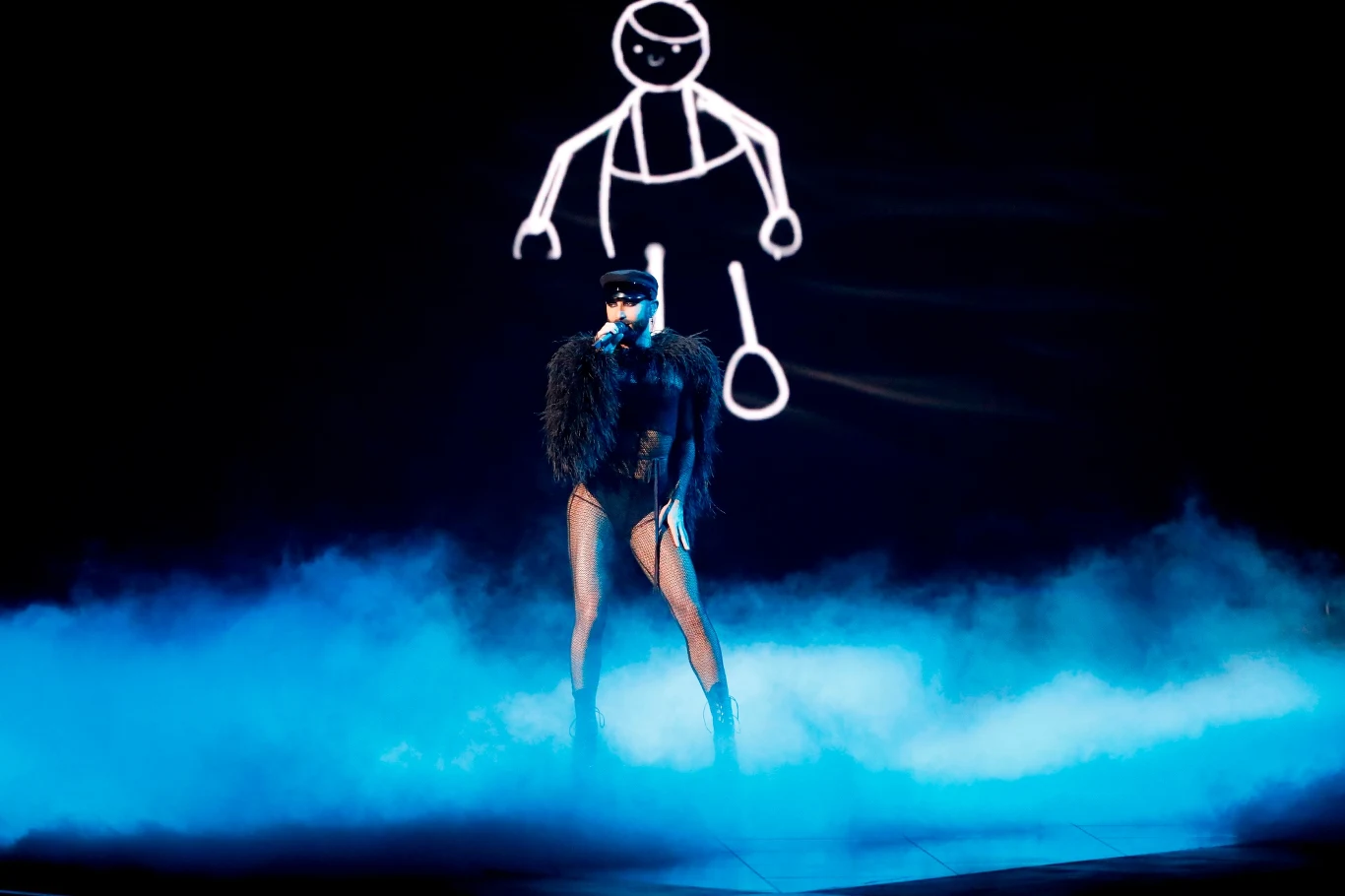 Conchita Wurst w finale Eurowizji 2019 w Tel Awiwie zaśpiewała przebój "Heroes" Mansa Zelmerlowa. Laureat Eurowizji 2014 zaskoczył swoją metamorfozą Conchita Wurst w finale Eurowizji 2019 w Tel Awiwie zaśpiewała przebój "Heroes" Mansa Zelmerlowa. Laureat Eurowizji 2014 zaskoczył swoją metamorfozą