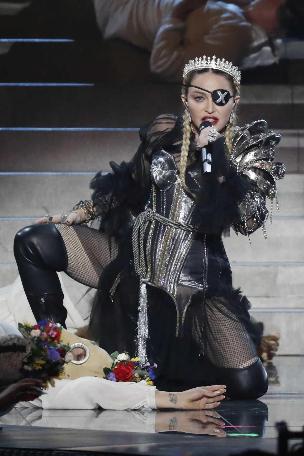 Madonna podczas finału Eurowizji 2019 Madonna podczas finału Eurowizji 2019