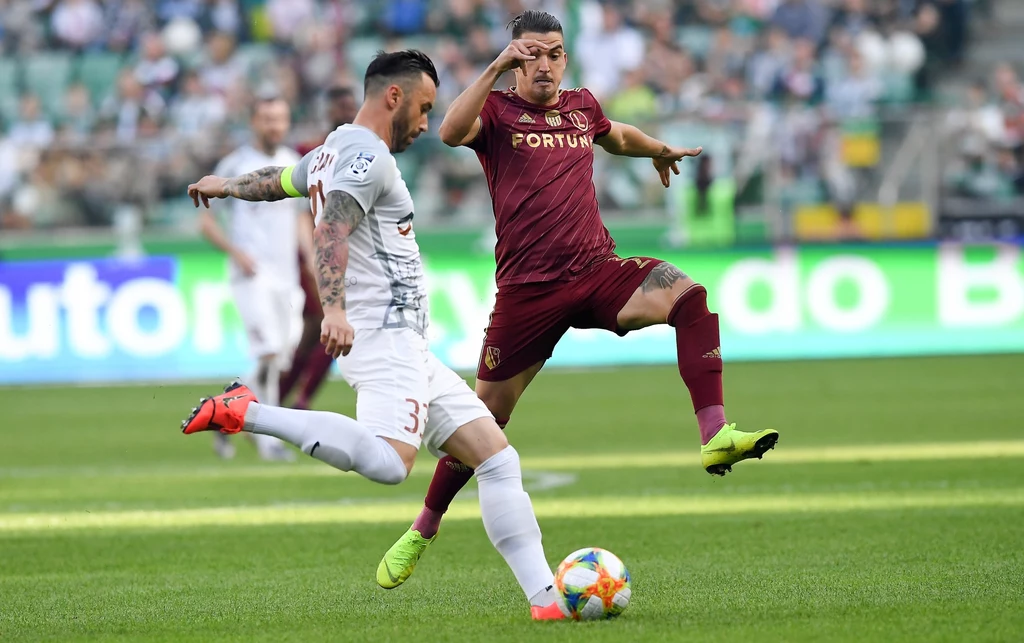 Legia Warszawa straciła koronę mistrza Polski w sezonie 2018/19 Legia Warszawa straciła koronę mistrza Polski w sezonie 2018/19