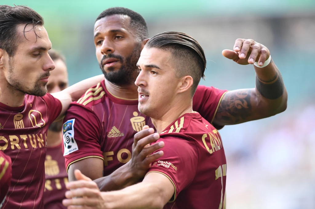 Legia Warszawa straciła koronę mistrza Polski w sezonie 2018/19 Legia Warszawa straciła koronę mistrza Polski w sezonie 2018/19