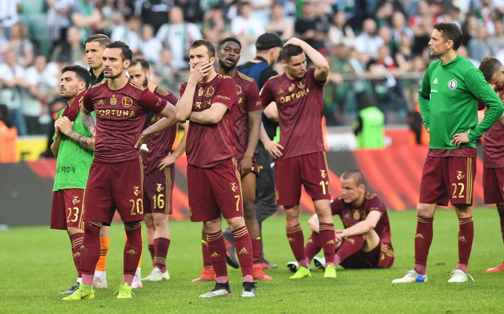 Legia Warszawa straciła koronę mistrza Polski w sezonie 2018/19 Legia Warszawa straciła koronę mistrza Polski w sezonie 2018/19