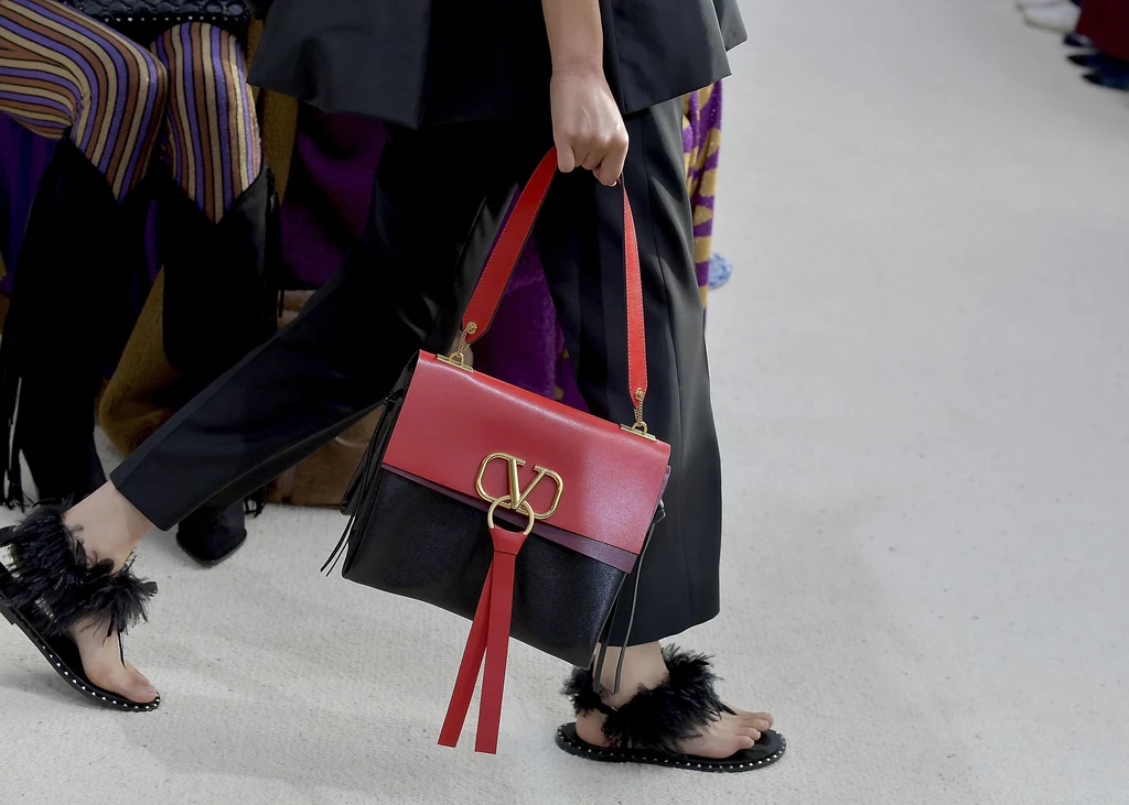 Kolekcja torebek Valentino wiosna/ lato 2019. Paris Fashion Week Kolekcja torebek Valentino wiosna/ lato 2019. Paris Fashion Week