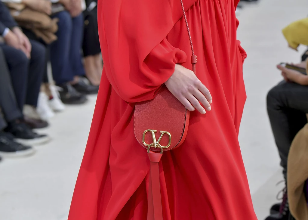 Kolekcja torebek Valentino wiosna/ lato 2019. Paris Fashion Week Kolekcja torebek Valentino wiosna/ lato 2019. Paris Fashion Week