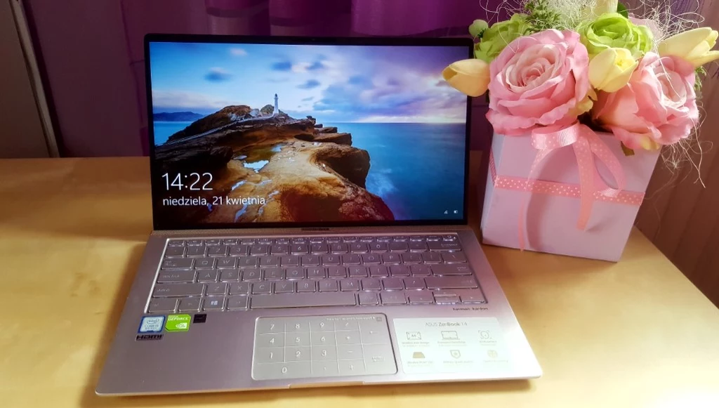 Latopy ASUS ZenBook przetestowały dwie panie nagrodzone w naszym konkursie Latopy ASUS ZenBook przetestowały dwie panie nagrodzone w naszym konkursie