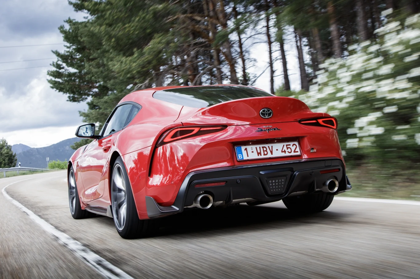 Toyota GR Supra na zdjęciach