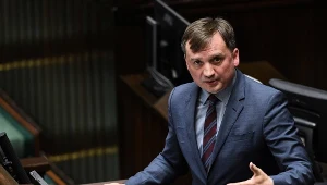 Minister sprawiedliwości, prokurator generalny Zbigniew Ziobro na mównicy sejmowej na sali obrad Sejmu