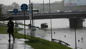Wysoki stan Wisły w Krakowie