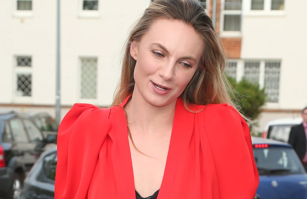 Taki odcień włosów aktorka nosiła ostatnio