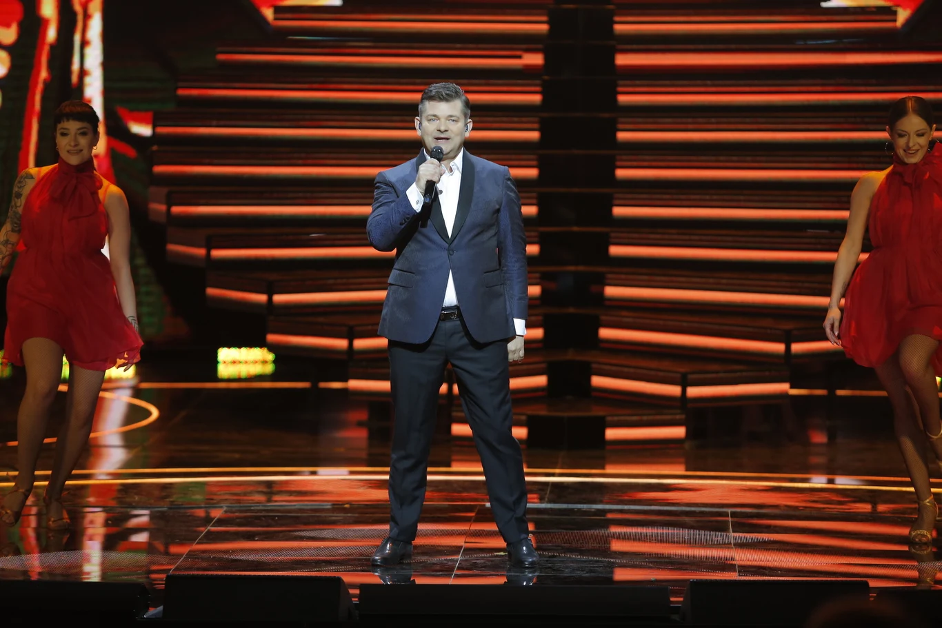 Zobacz zdjęcia z koncertu Zenka Martyniuka kończącego drugi dzień (25 maja) Polsat SuperHit Festiwal 2019 w Sopocie