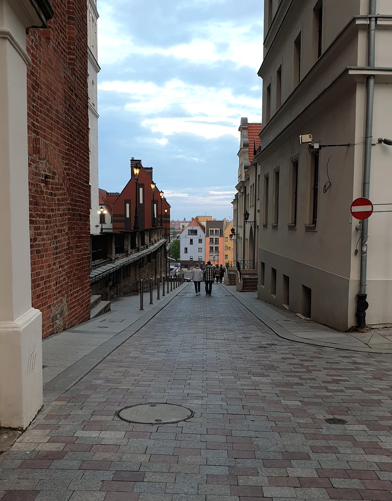 Okolice Zamku Książąt Pomorskich i Rynku Siennego w Szczecinie