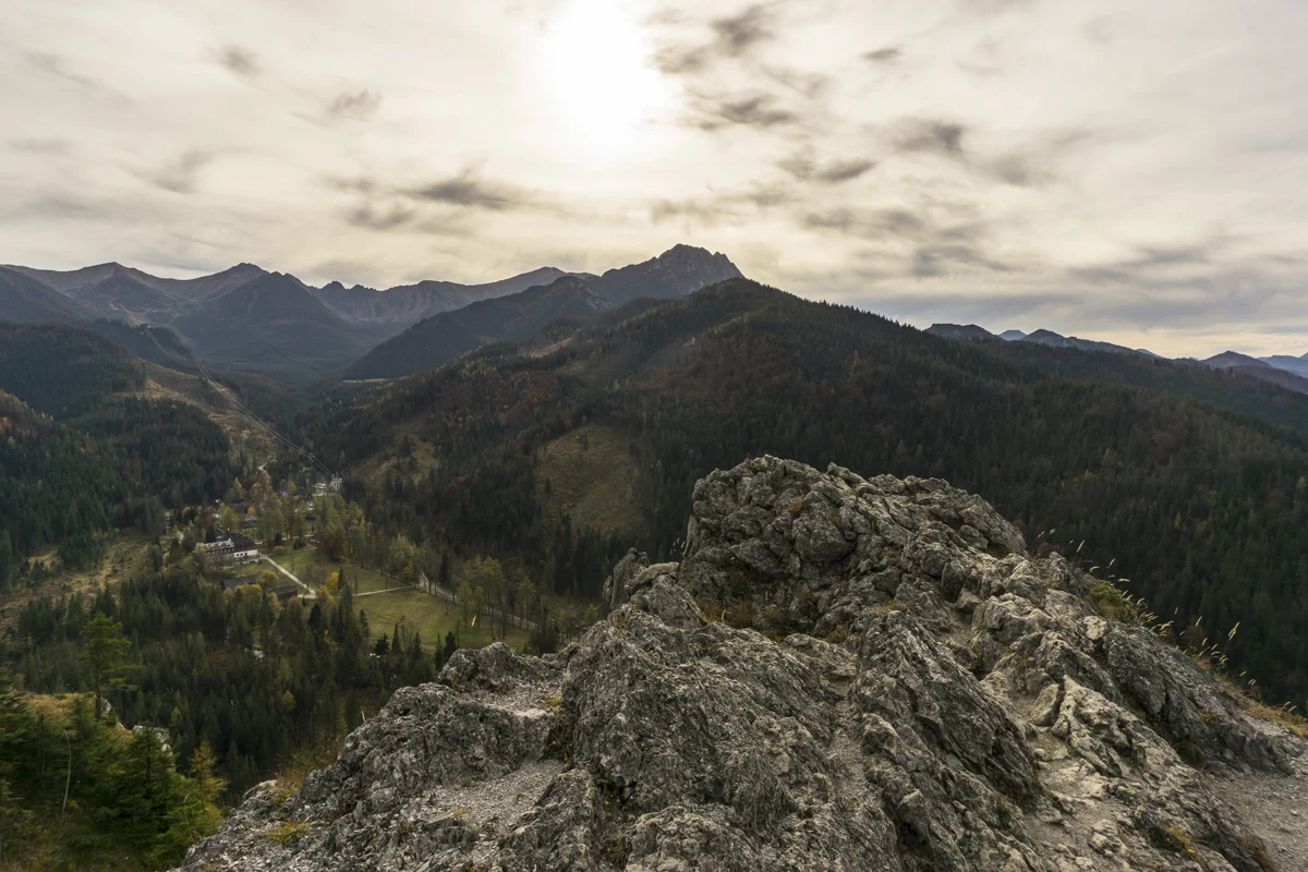 Widok ze szczytu szlaku na Nosal. 