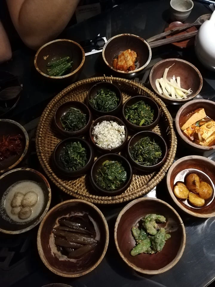 Wegańskie menu w restauracji Sanchon Wegańskie menu w restauracji Sanchon